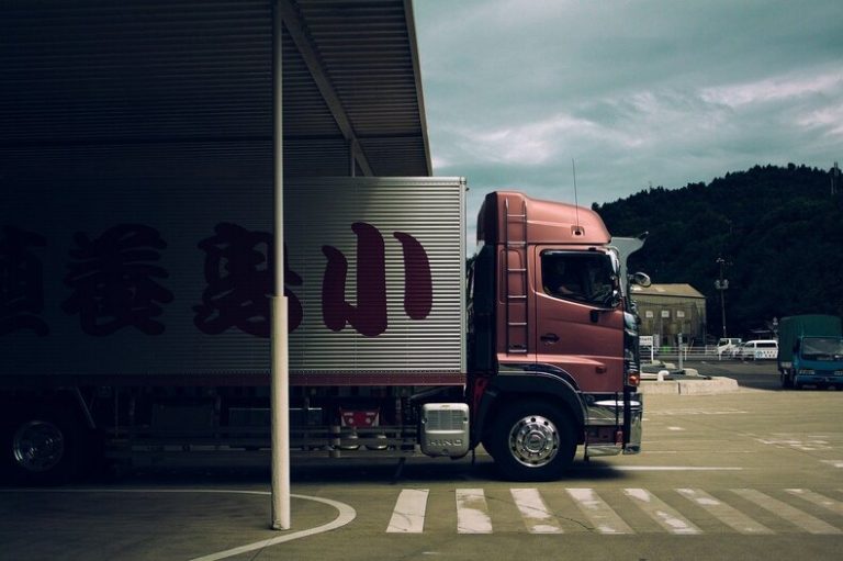 5 Technological Advancements Taking the Auto Shipping Industry By Storm