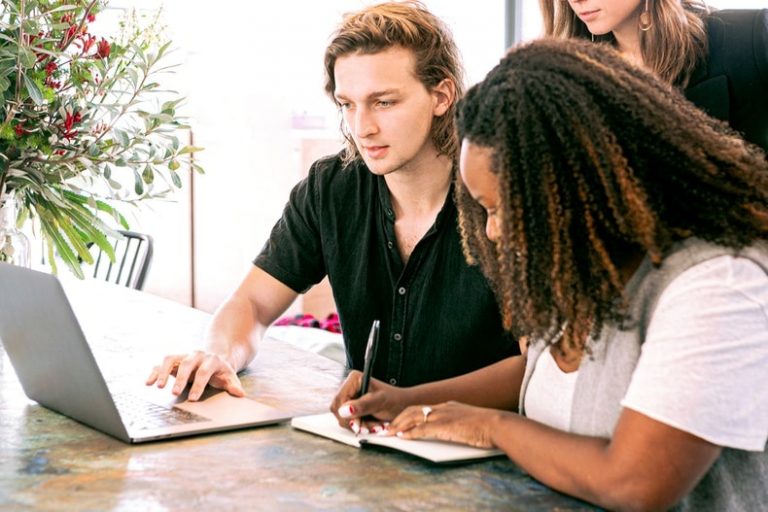 Working With a Staffing Agency
