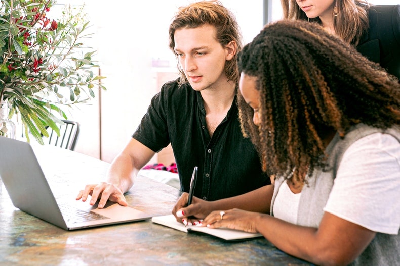Working With a Staffing Agency