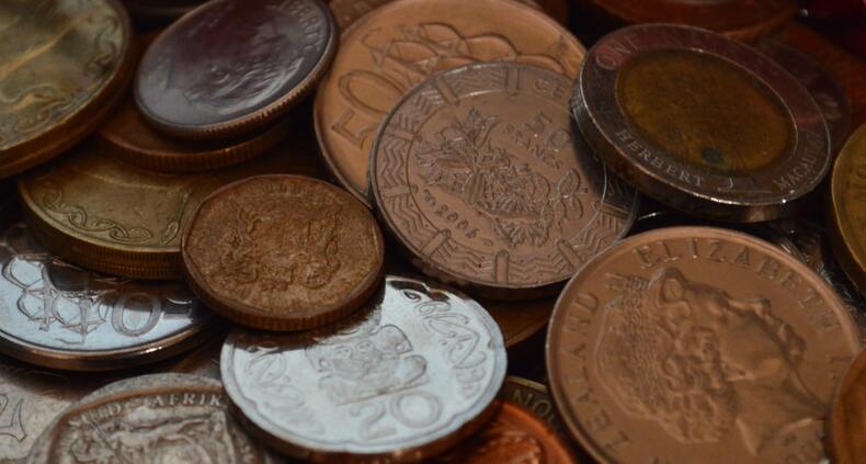 Bitcoin And Fiat Money