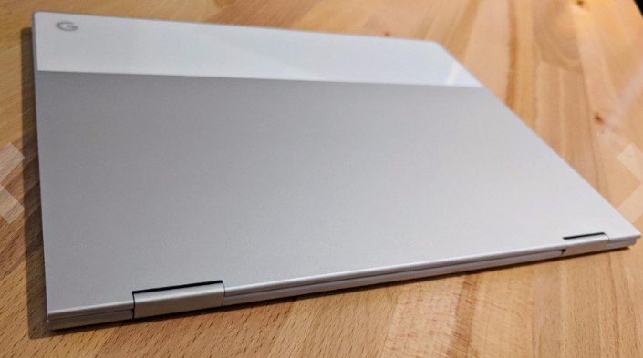 google pixelbook backside and hinge