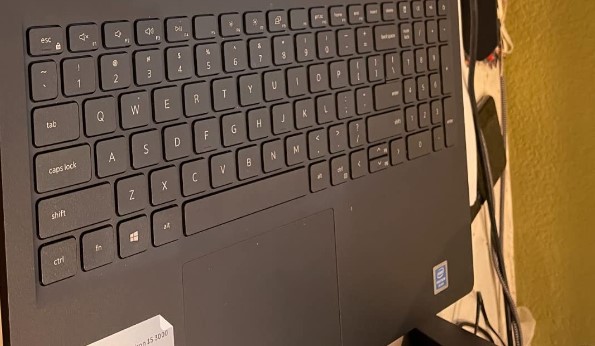 keyboard of Dell Vostro 15 3583