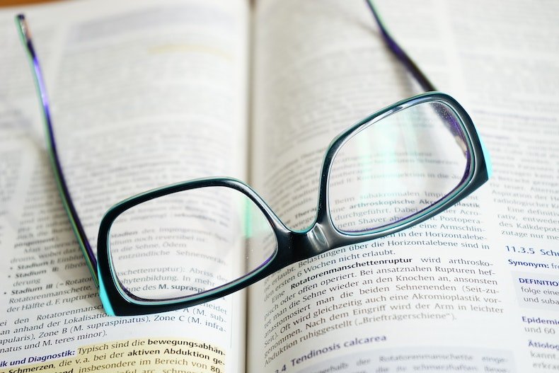 Choosing The Right Type Of Reading Glasses