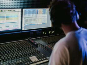 Different Kinds of Studio Monitors