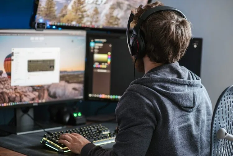 Asus 2-in-1 q535 Desktop Imaging