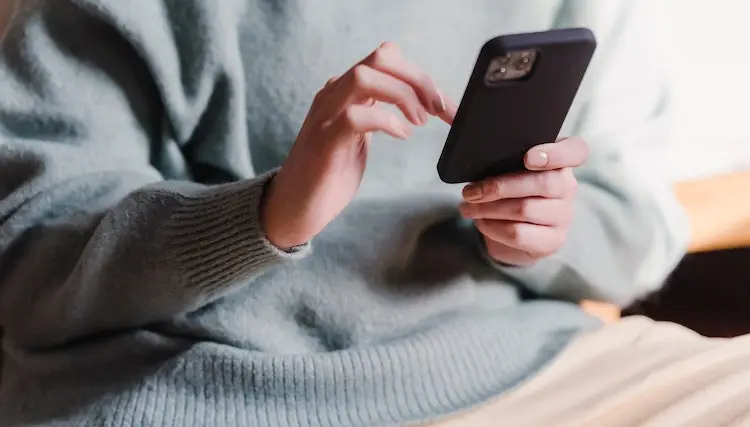 Stay Connected on the Go with a Wi-Fi Mobile Hotspot