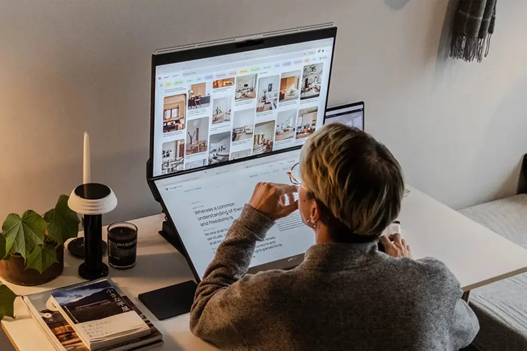 Creating a Haunting Atmosphere with Stacked Monitors